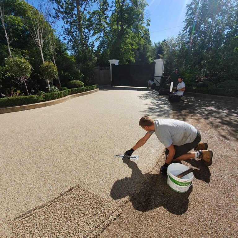 An example of a resin bound driveway being installed by Home Statements