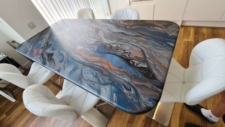 An example of an epoxy resin table by Home Statements