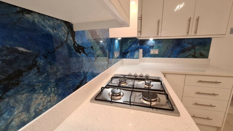 An example of an epoxy resin splashback in a kitchen, by home statements