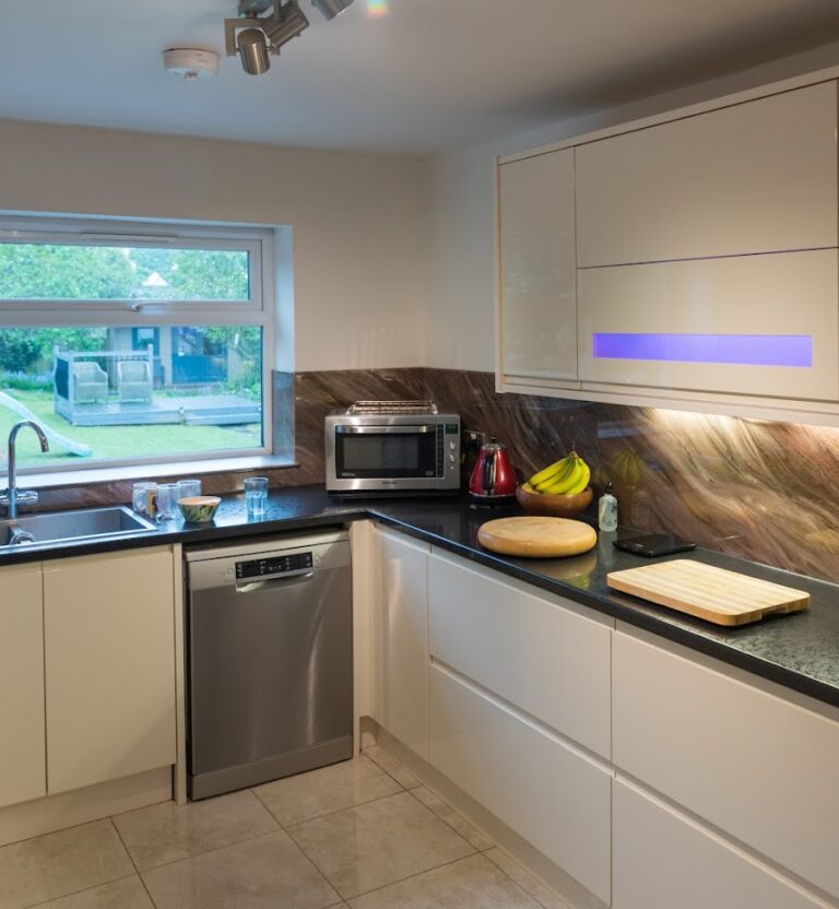 An example of a resin splashback in East Sussex, by Home Statements