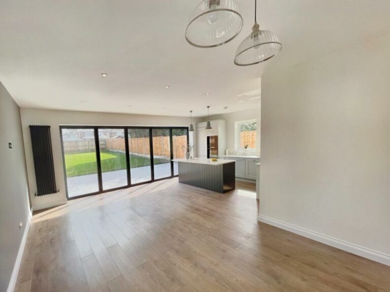 An example of bi-folding doors in Kent, by Home Statements