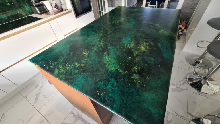 An example of epoxy resin worktops in a kitchen, by home statements